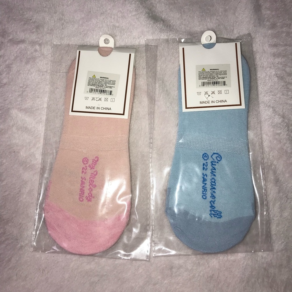 Sanrio characters Socks 2 Pairs My Melody Cinnamoroll Lightweight No Show New - Picture 2 of 8